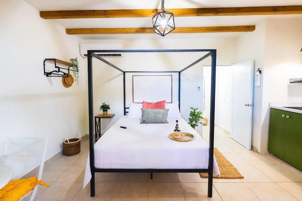 Catania 2 Suite W/Private Pool,W/Heater , Wifi. Aguadilla